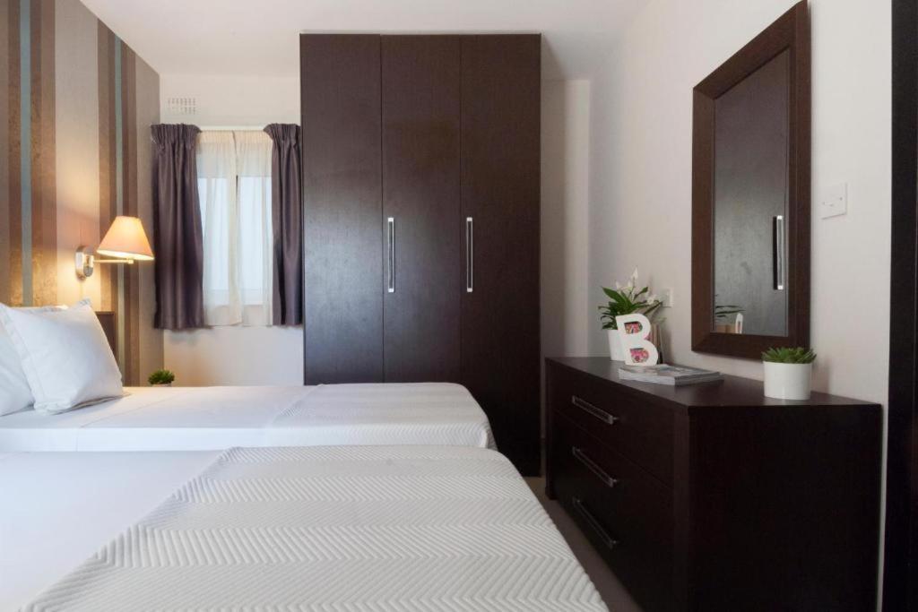 Valletta View Apartments By St Hotels Gzira Exterior foto