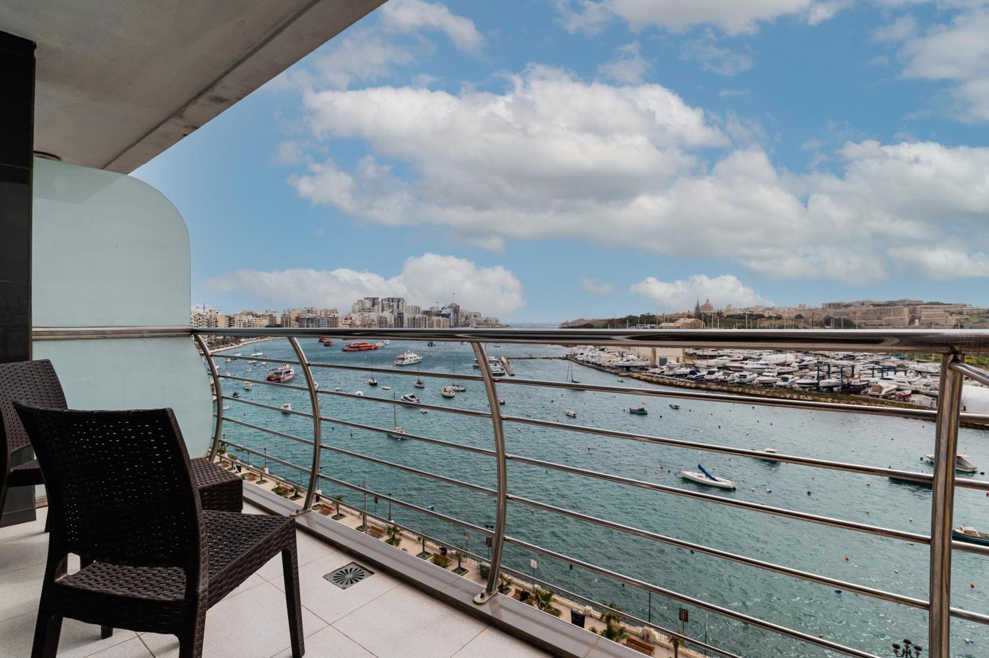 Valletta View Apartments By St Hotels Gzira Exterior foto